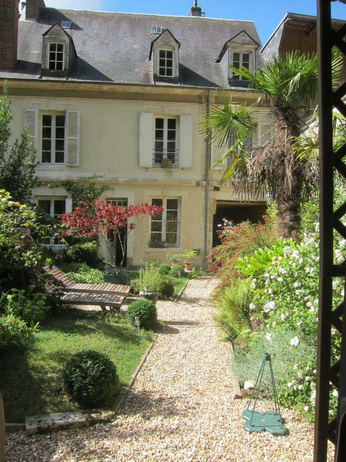 Le Murmure De La Falaise Bed & Breakfast Beaumont-le-Roger Екстериор снимка