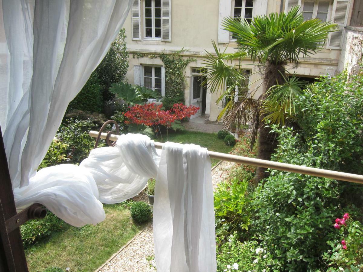 Le Murmure De La Falaise Bed & Breakfast Beaumont-le-Roger Екстериор снимка